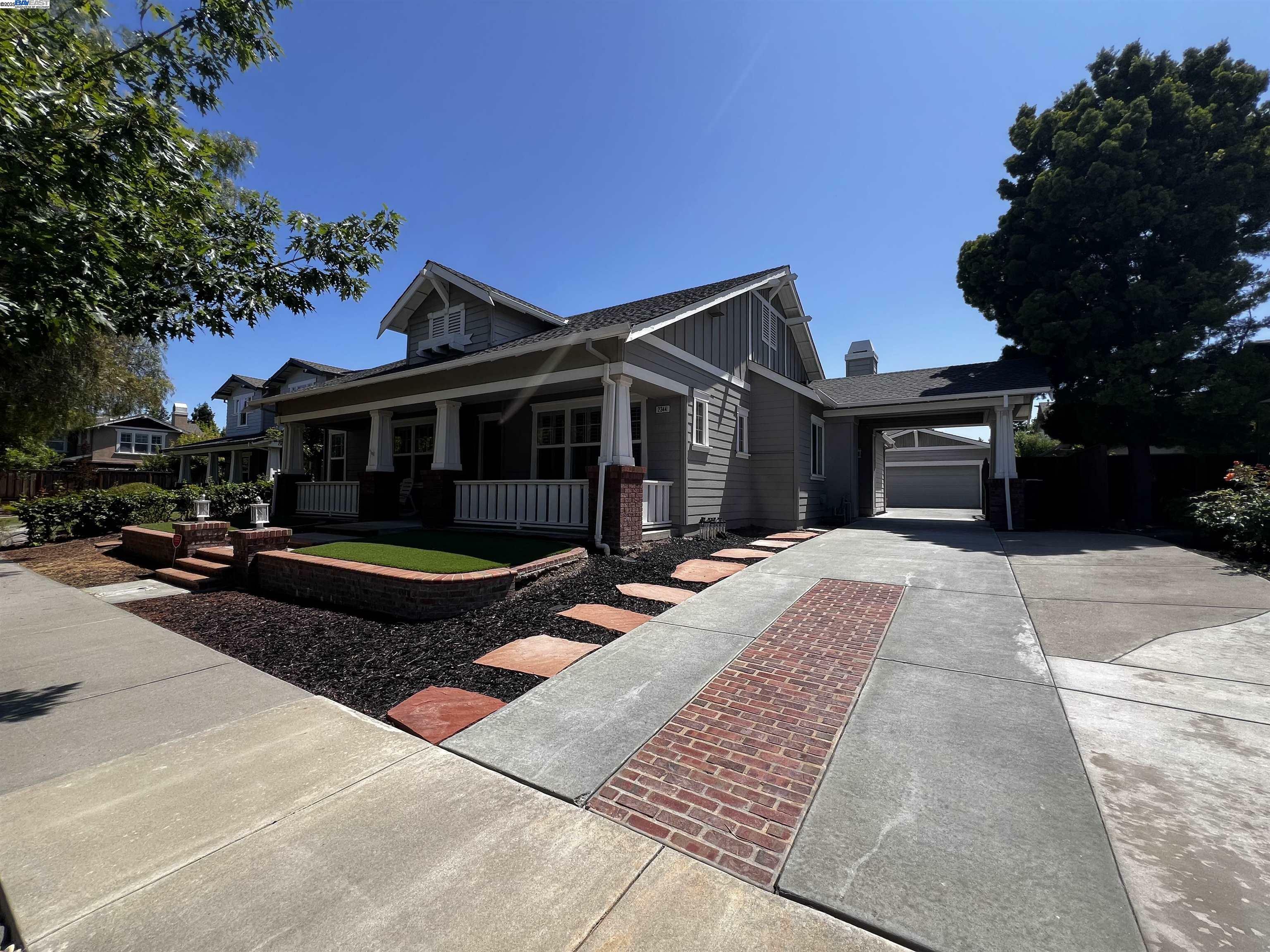 Property Photo: 2344 Treadwell St CA 94550