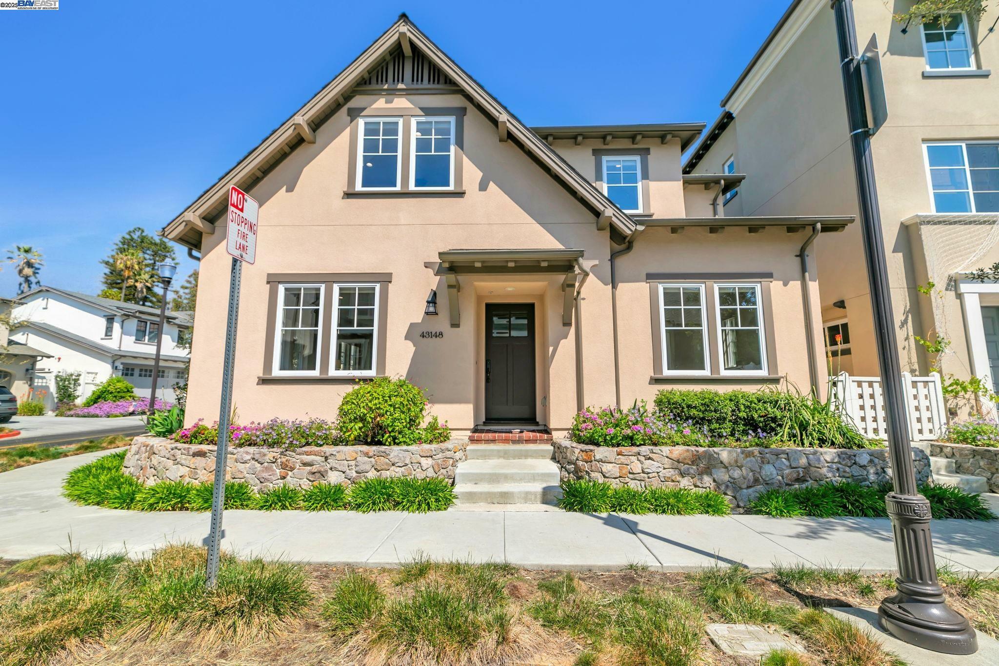 Property Photo: 43148 Calle Sagrada CA 94539