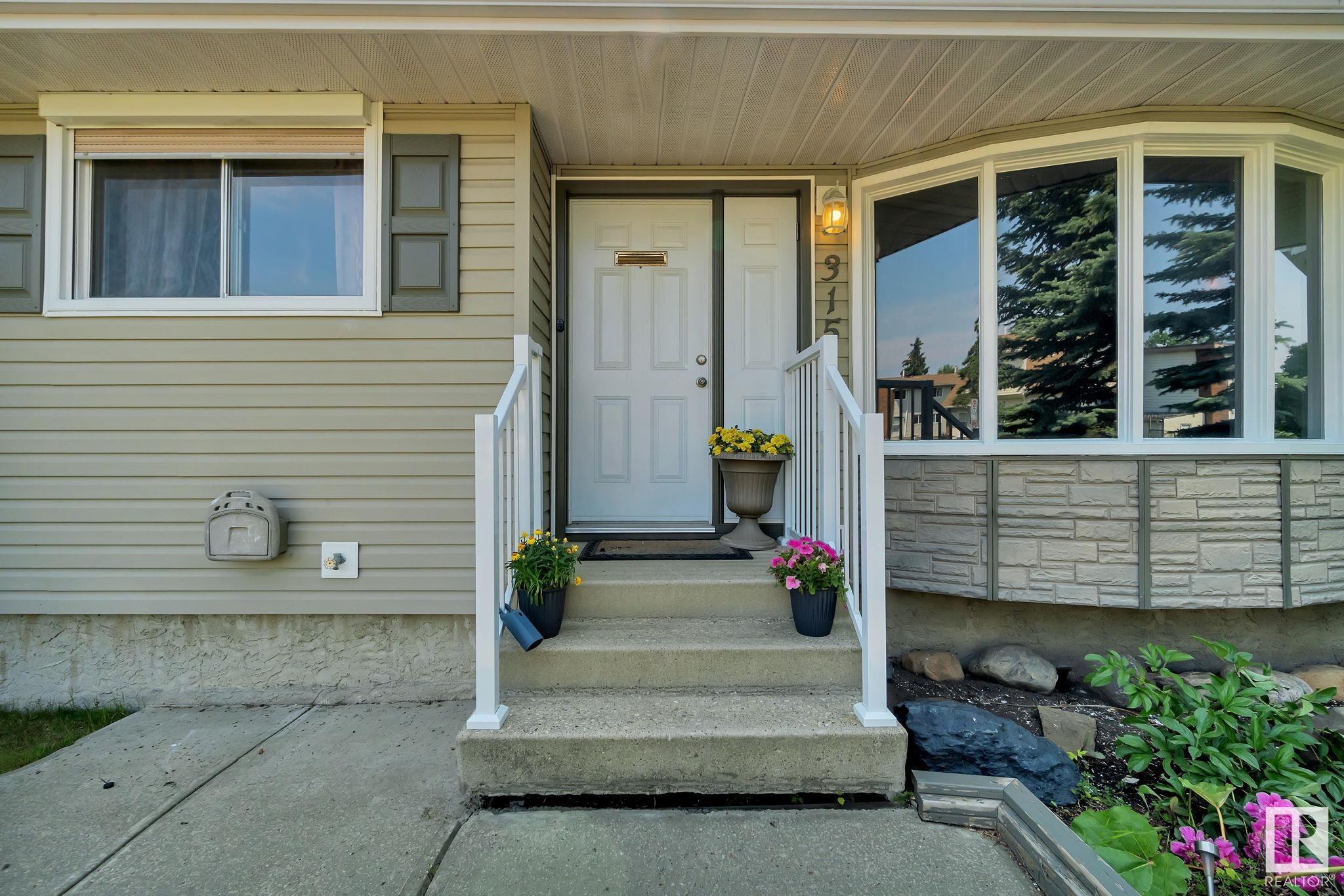 Property Photo: 315 Knottwood Road North NW AB T6K 2G5