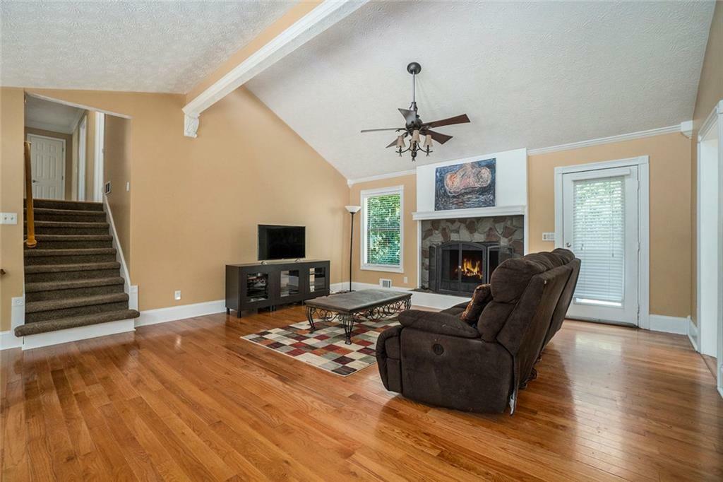 Property Photo:  1105 Tom Lane Lane  GA 30066 
