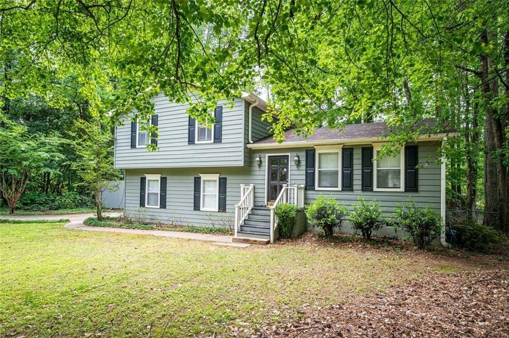 Property Photo: 1784 Halbro Drive GA 30062