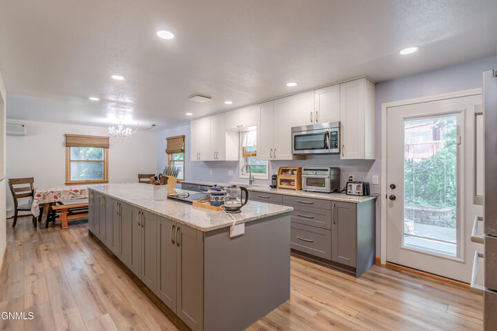 Property Photo: 2012 Hanaford Avenue ND 58501