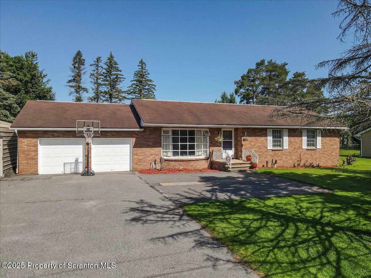 Property Photo:  917 Bernard Avenue  PA 18411 