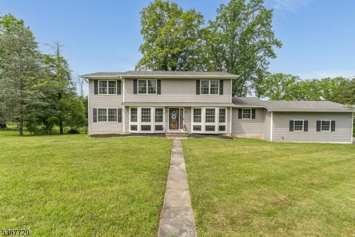 Property Photo:  5 Mountain View Ave  NJ 07853 