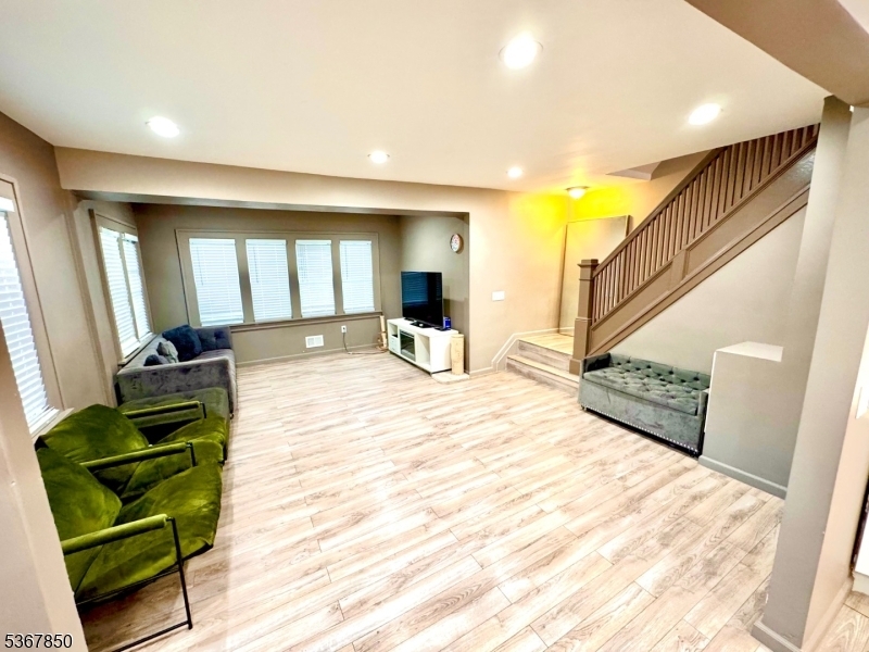 Property Photo: 194 Elm Ave NJ 07666