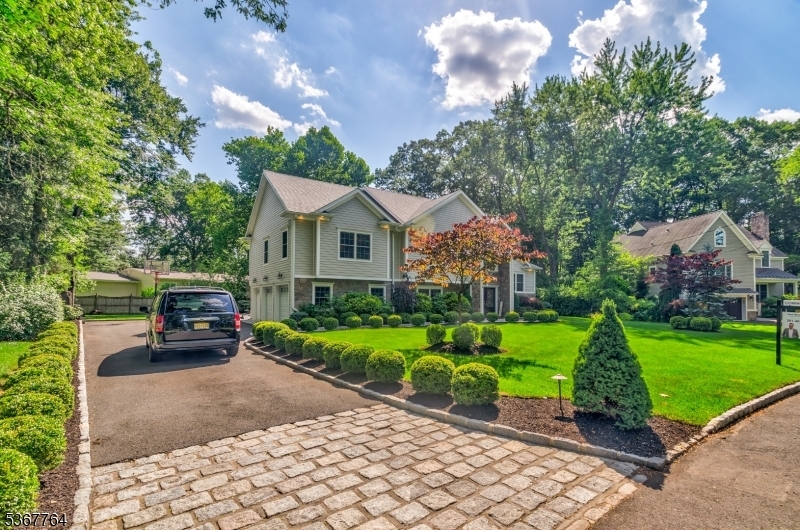 Property Photo: 106 Woodbine Cir NJ 07974