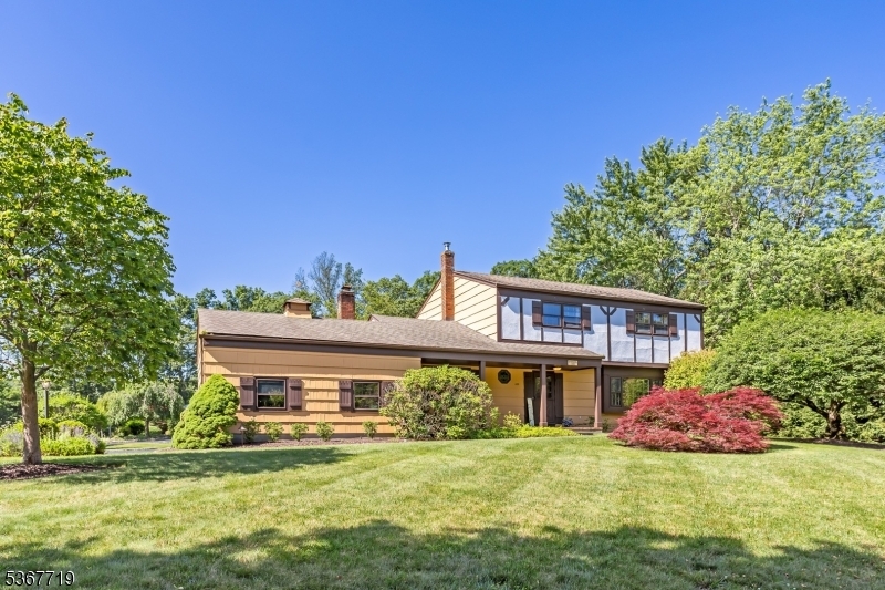 180 Bee Meadow Pkwy  Hanover Twp. NJ 07981 photo