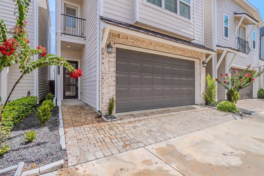 Property Photo:  11016 Crescent Light Way  TX 77043 