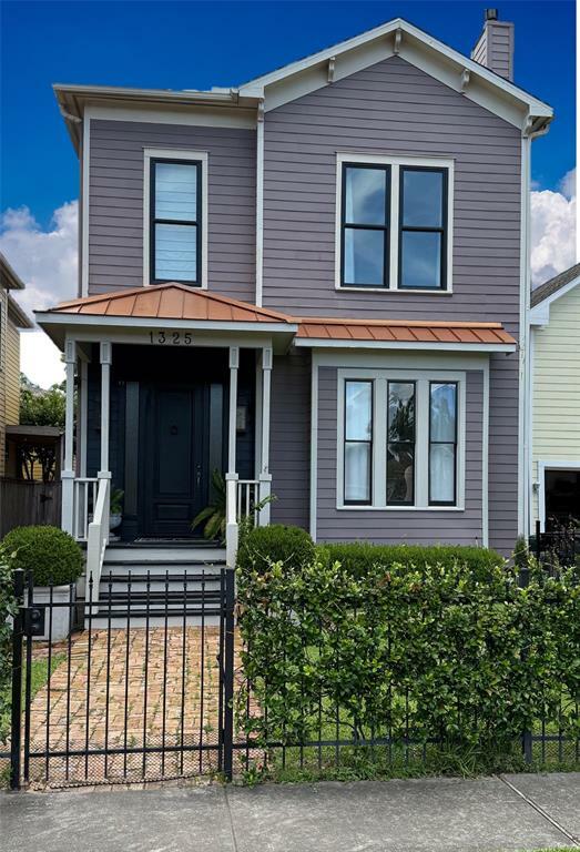 Property Photo: 1325 Ashland Street TX 77008