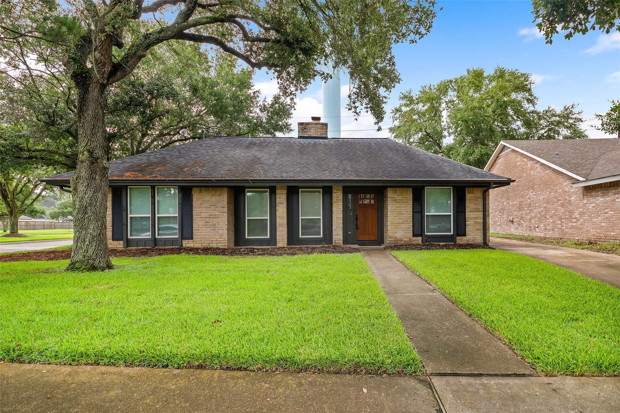 Property Photo: 21103 Park York Drive TX 77450