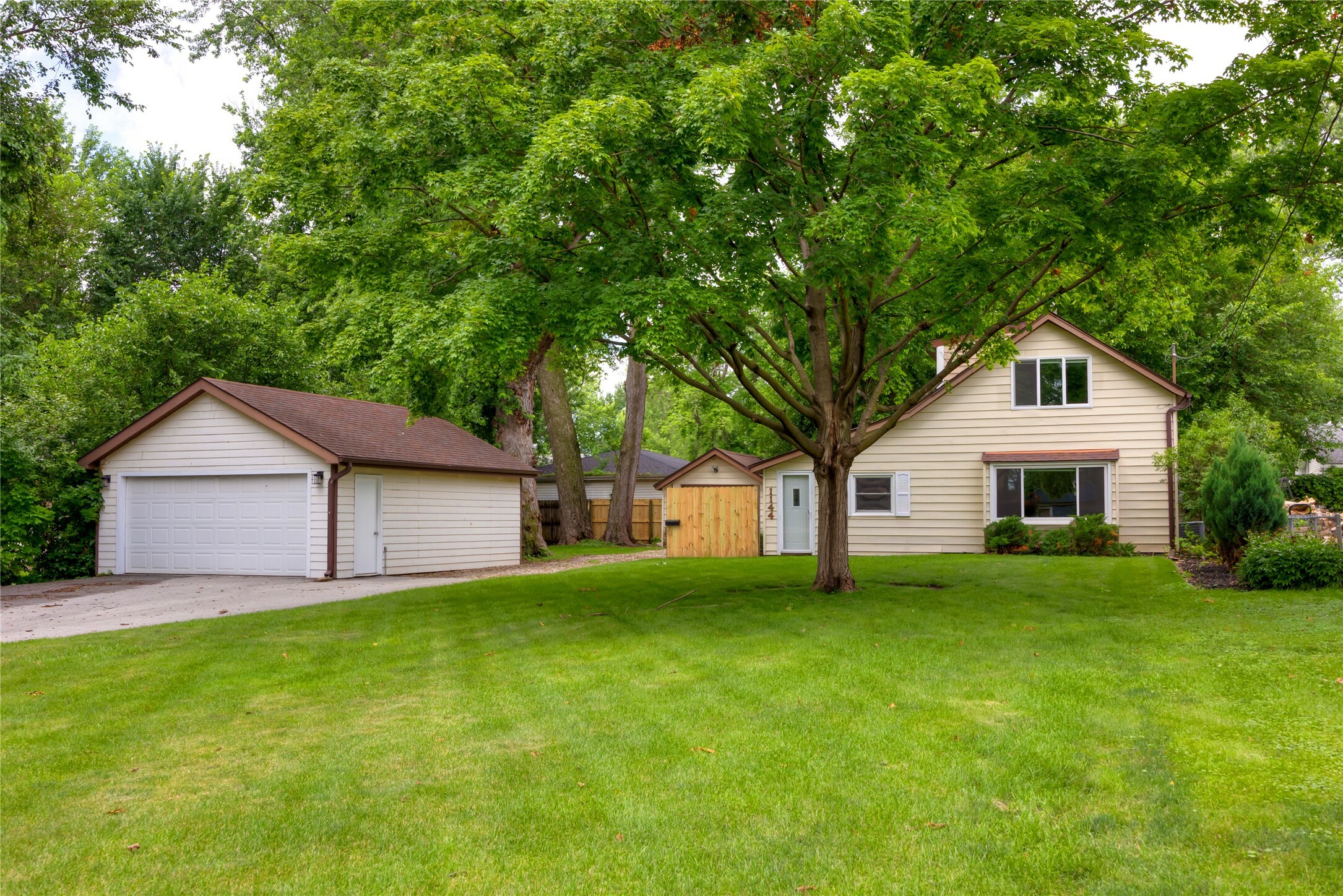 Property Photo: 1144 57th Street IA 50311