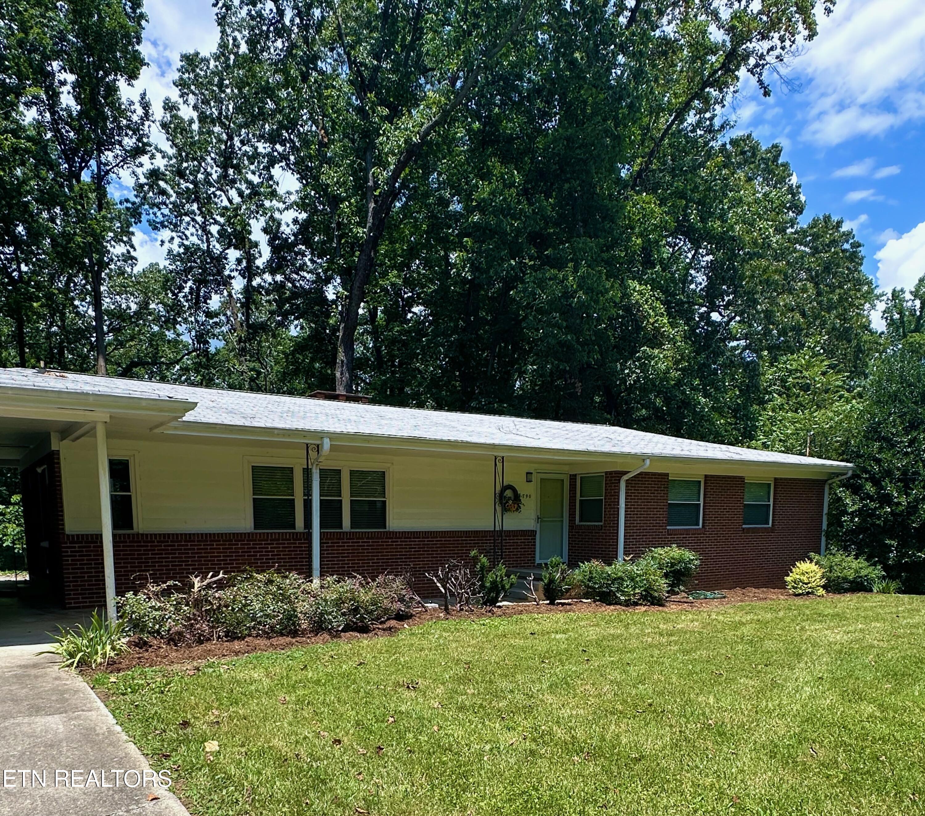 Property Photo:  790 W Outer Drive  TN 37830 
