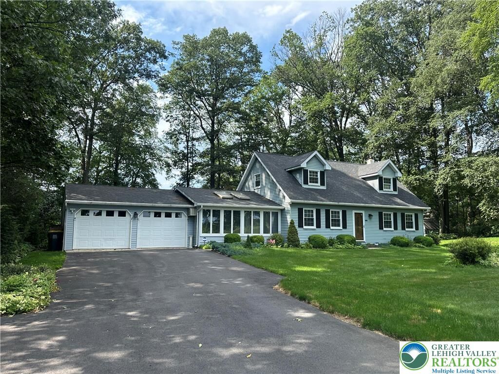 Property Photo:  3522 Ridge Lane  PA 18080