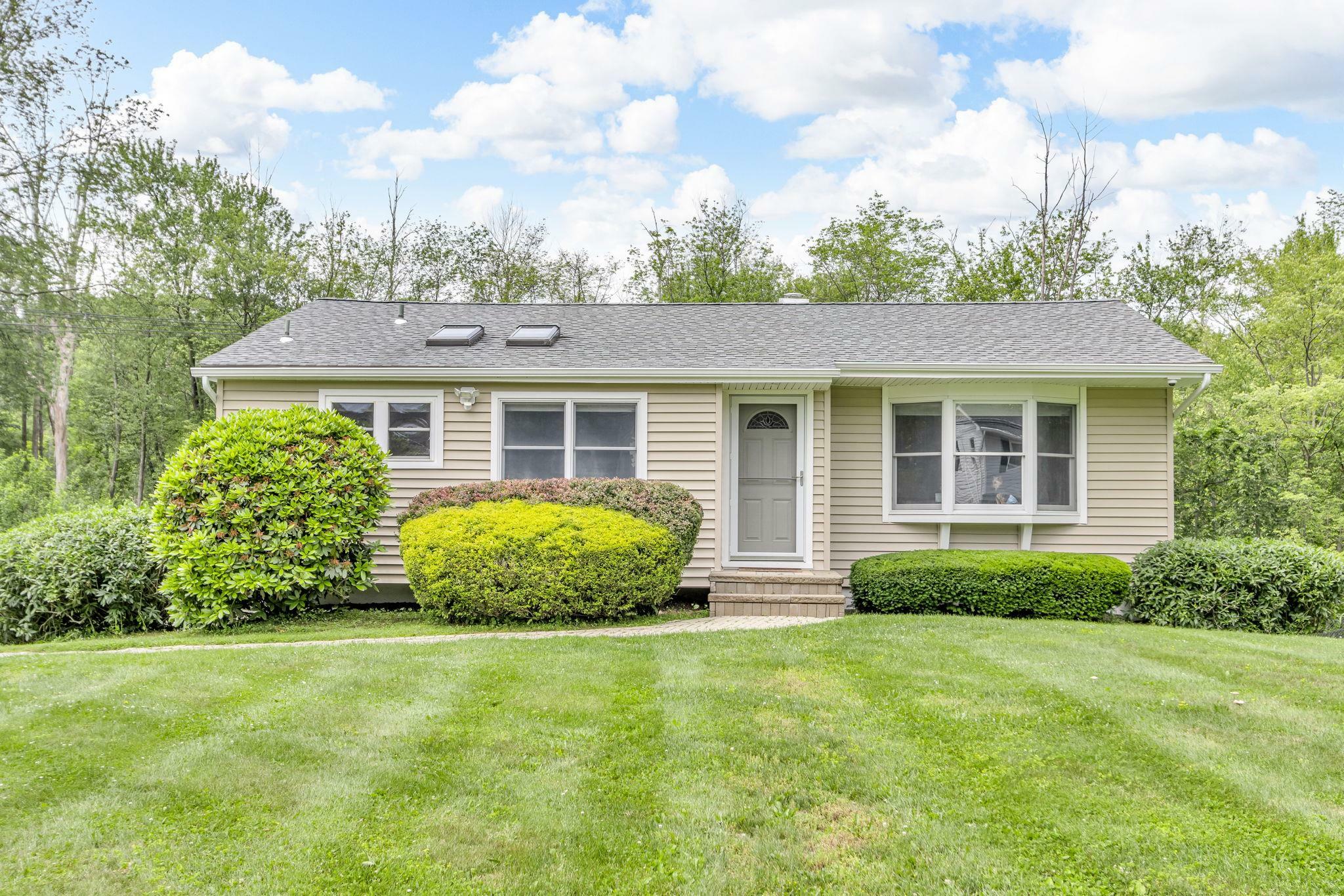 Property Photo:  3481 Curry Street  NY 10598 