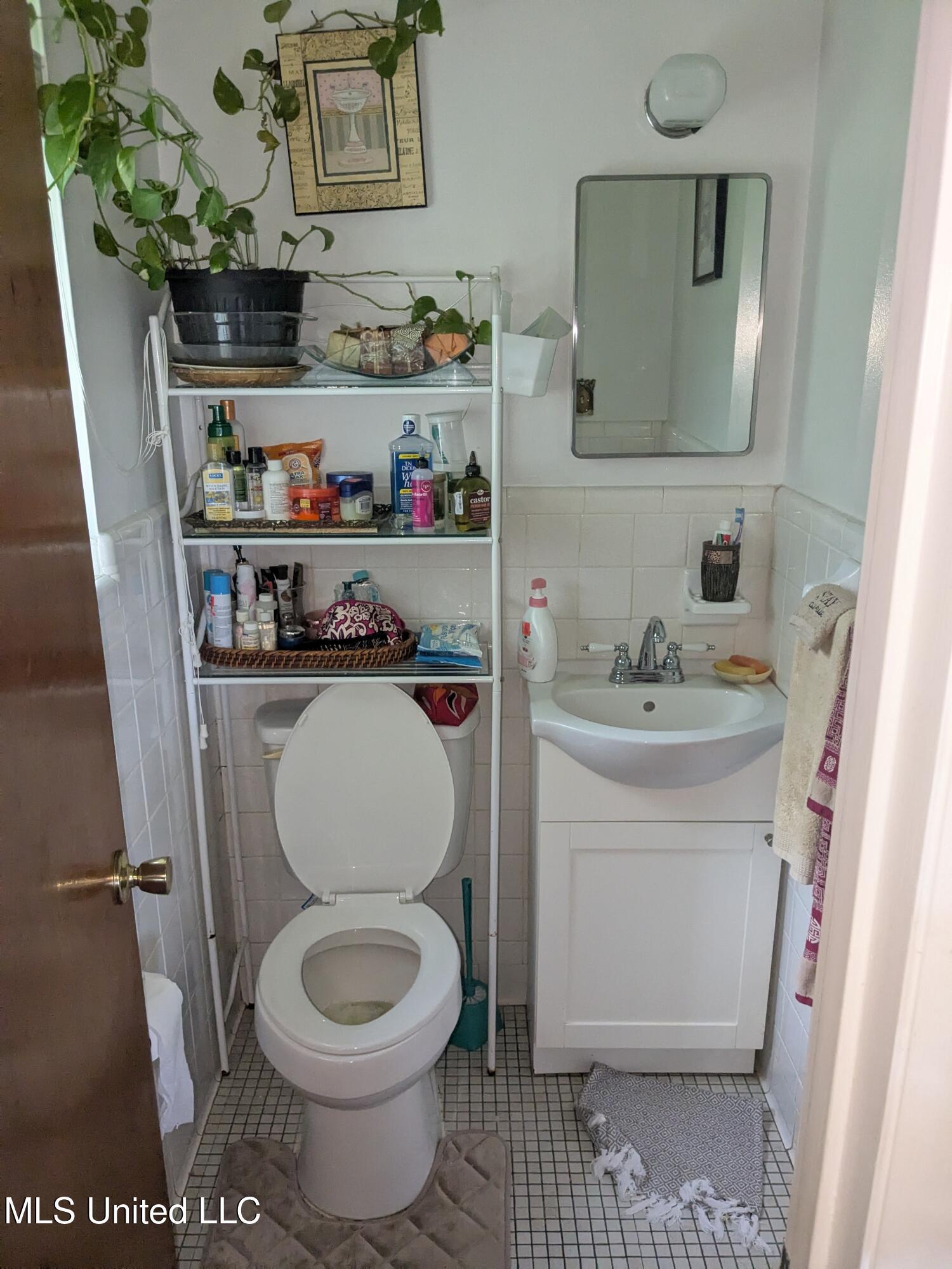 Property Photo: 301 N Wilson Boulevard MS 39503