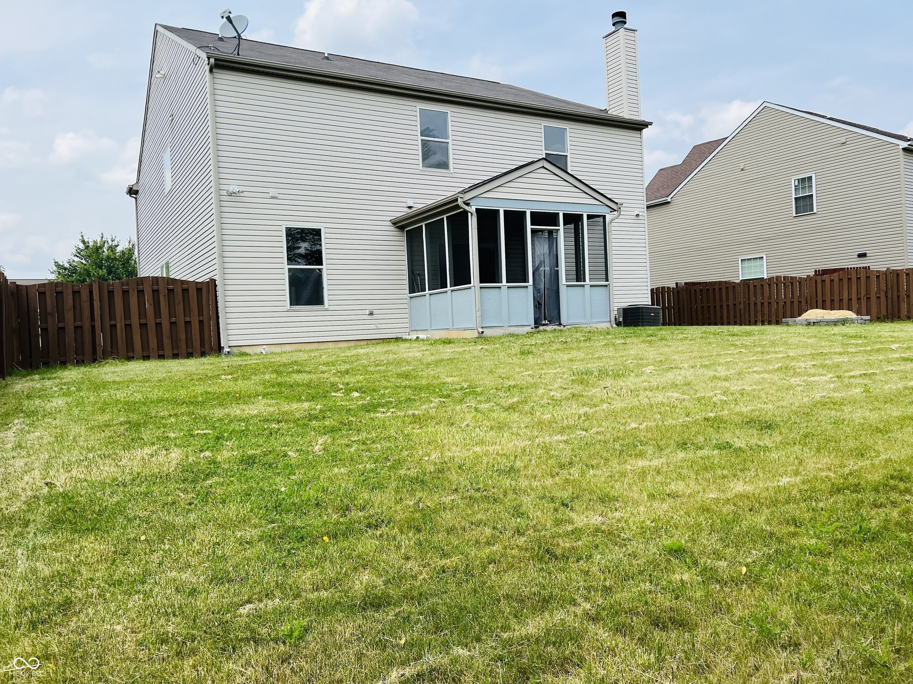 Property Photo: 9987 Rainbow Falls Lane IN 46037