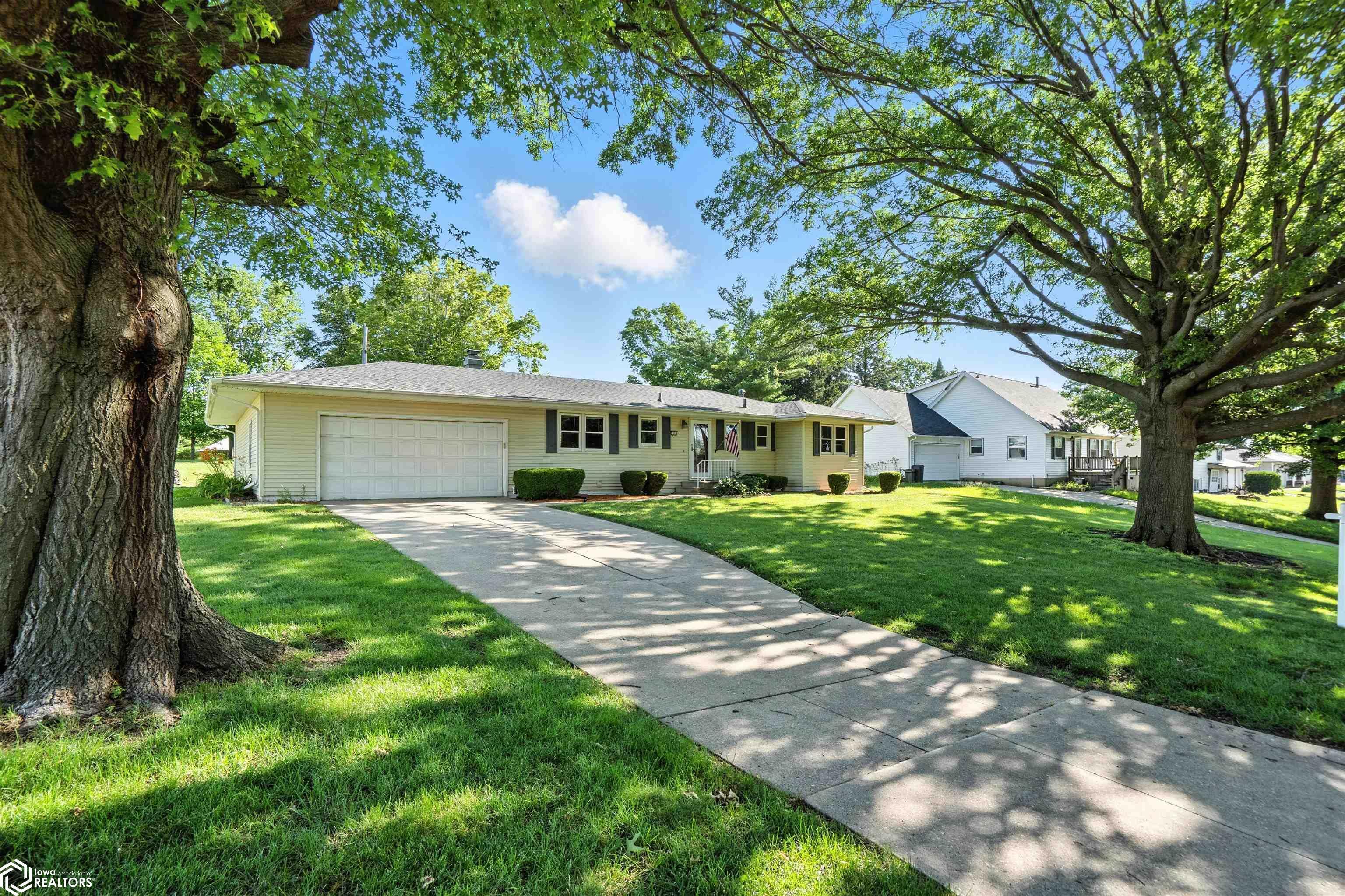 Property Photo: 2903 Nelson Road IA 50158