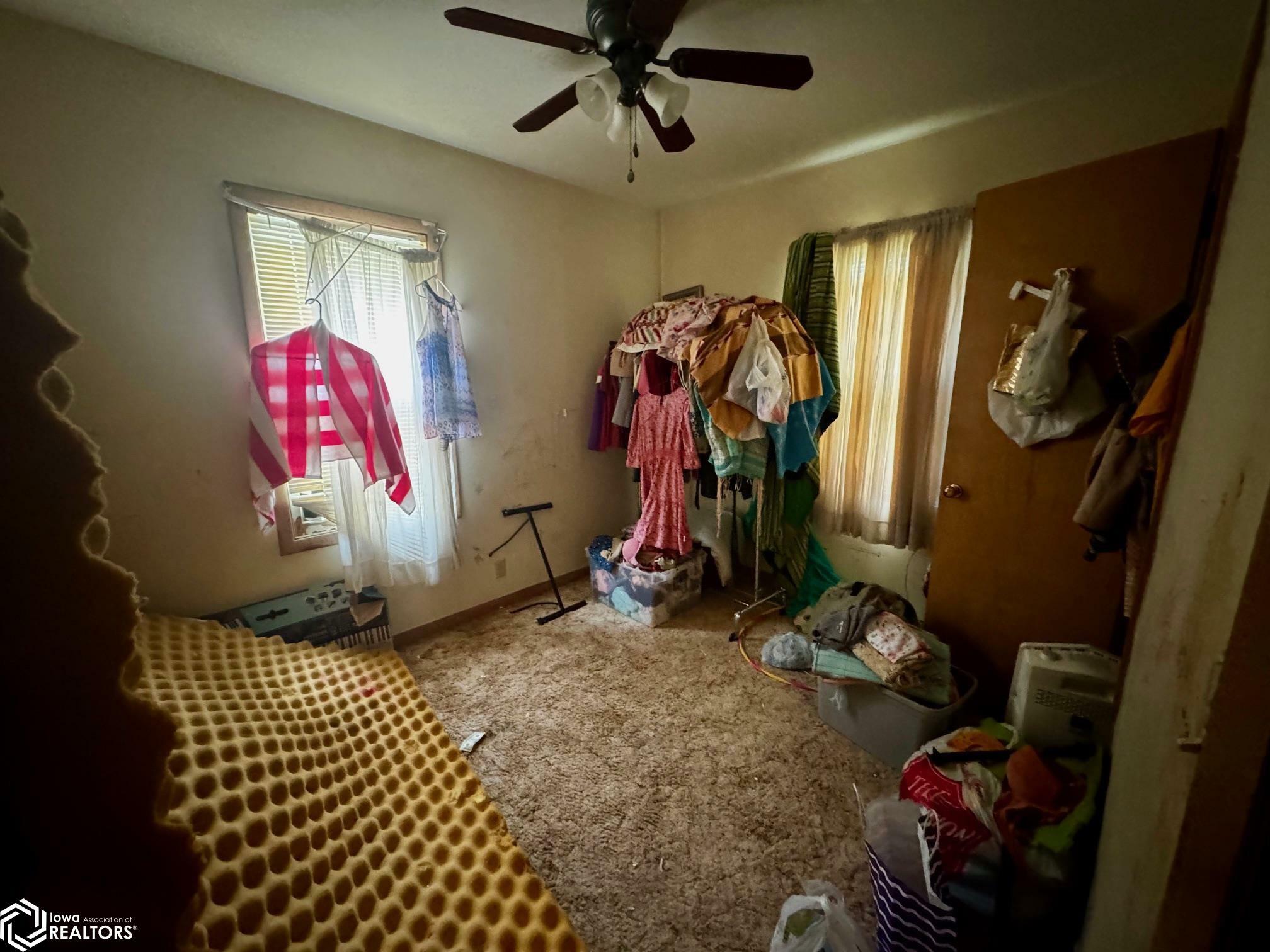 Property Photo: 206 N 13th Avenue IA 50158