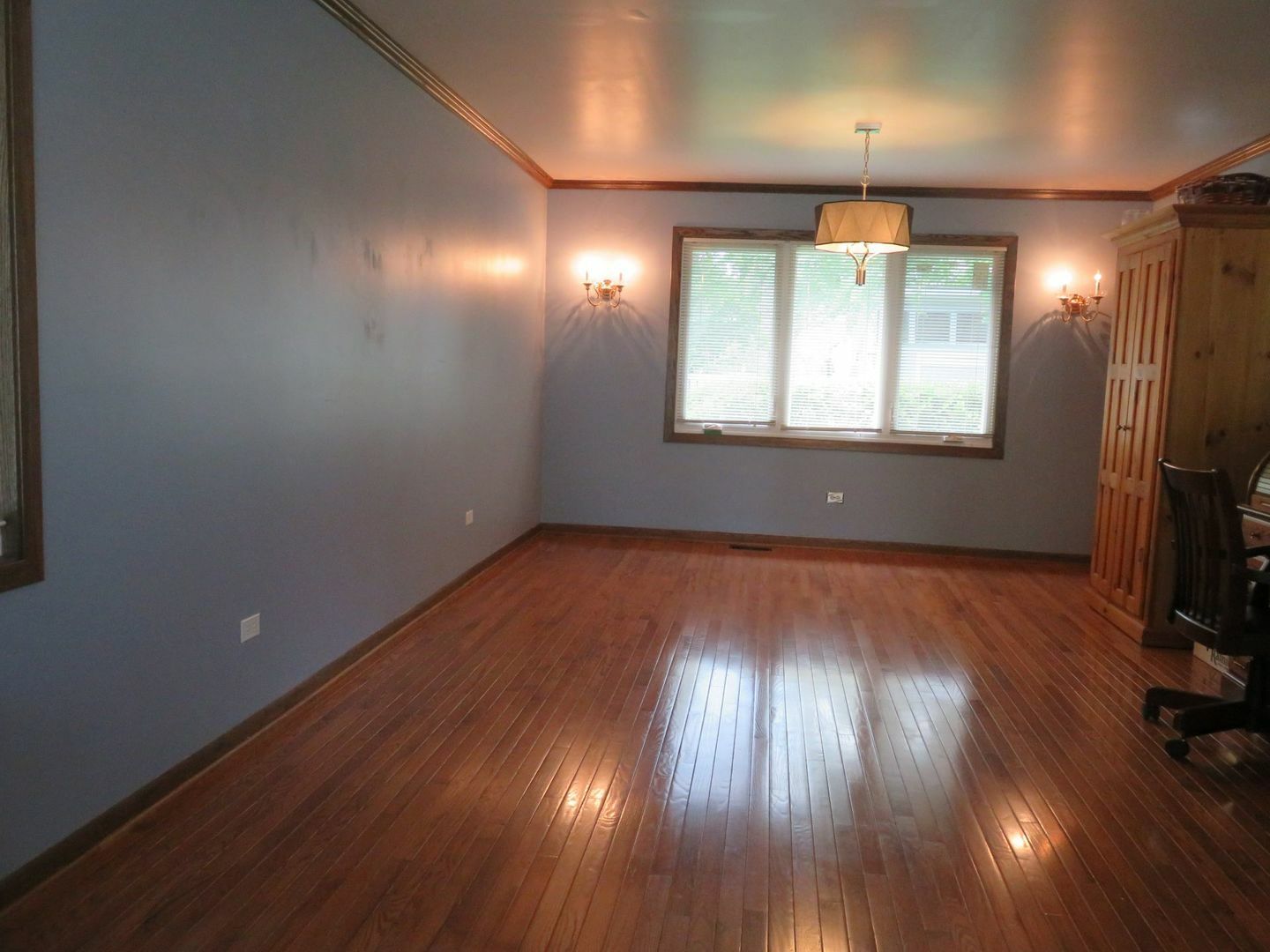 Property Photo: 8025 Shoshone Trail IL 60477