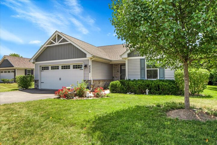 Property Photo:  4208 E Millbrook Circle  IL 60560 