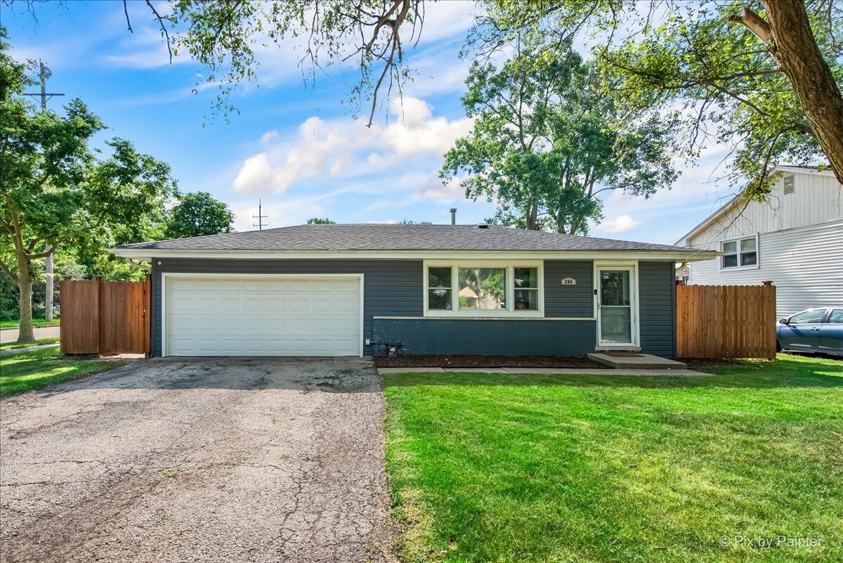 Property Photo: 206 N Broadview Avenue IL 60148