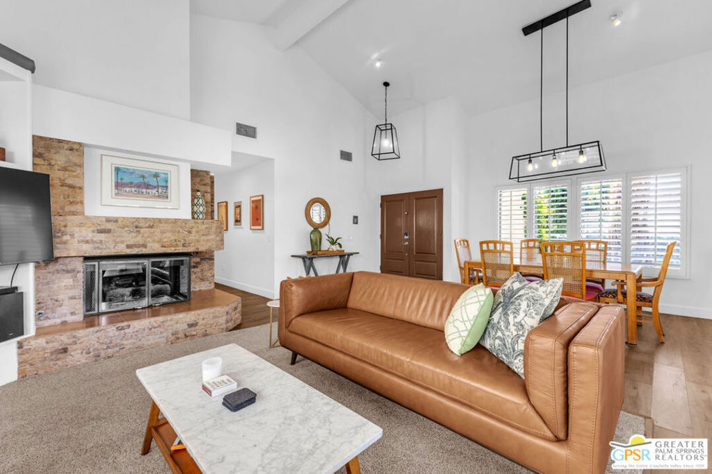 Property Photo:  77181 Calle Mazatlan  CA 92253 