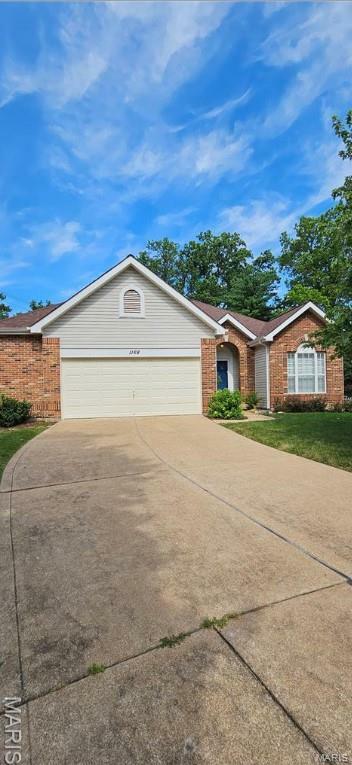 Property Photo: 1168 Oak Knoll Manor Court MO 63119