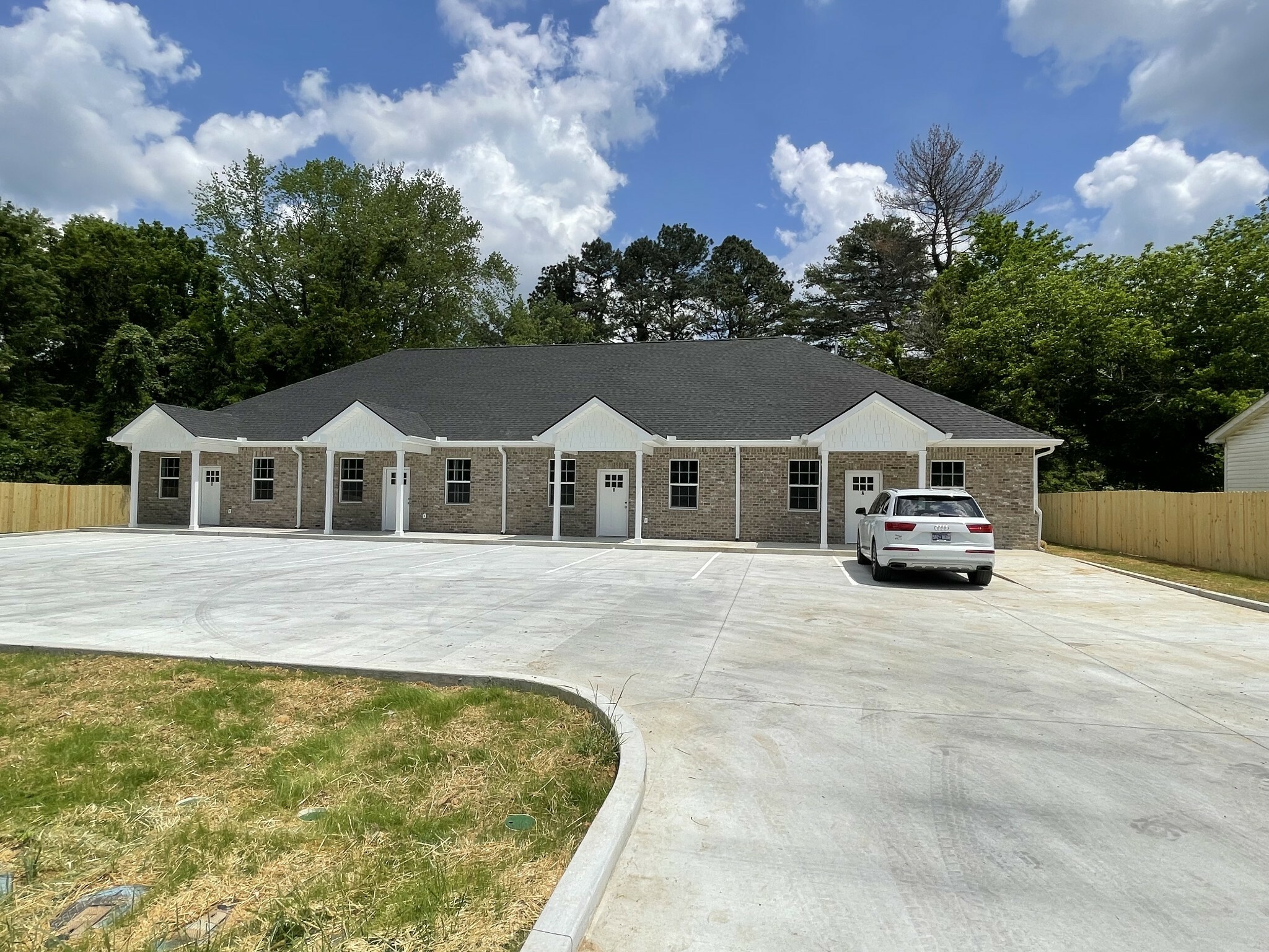 Property Photo: 115 Freeman St TN 37388