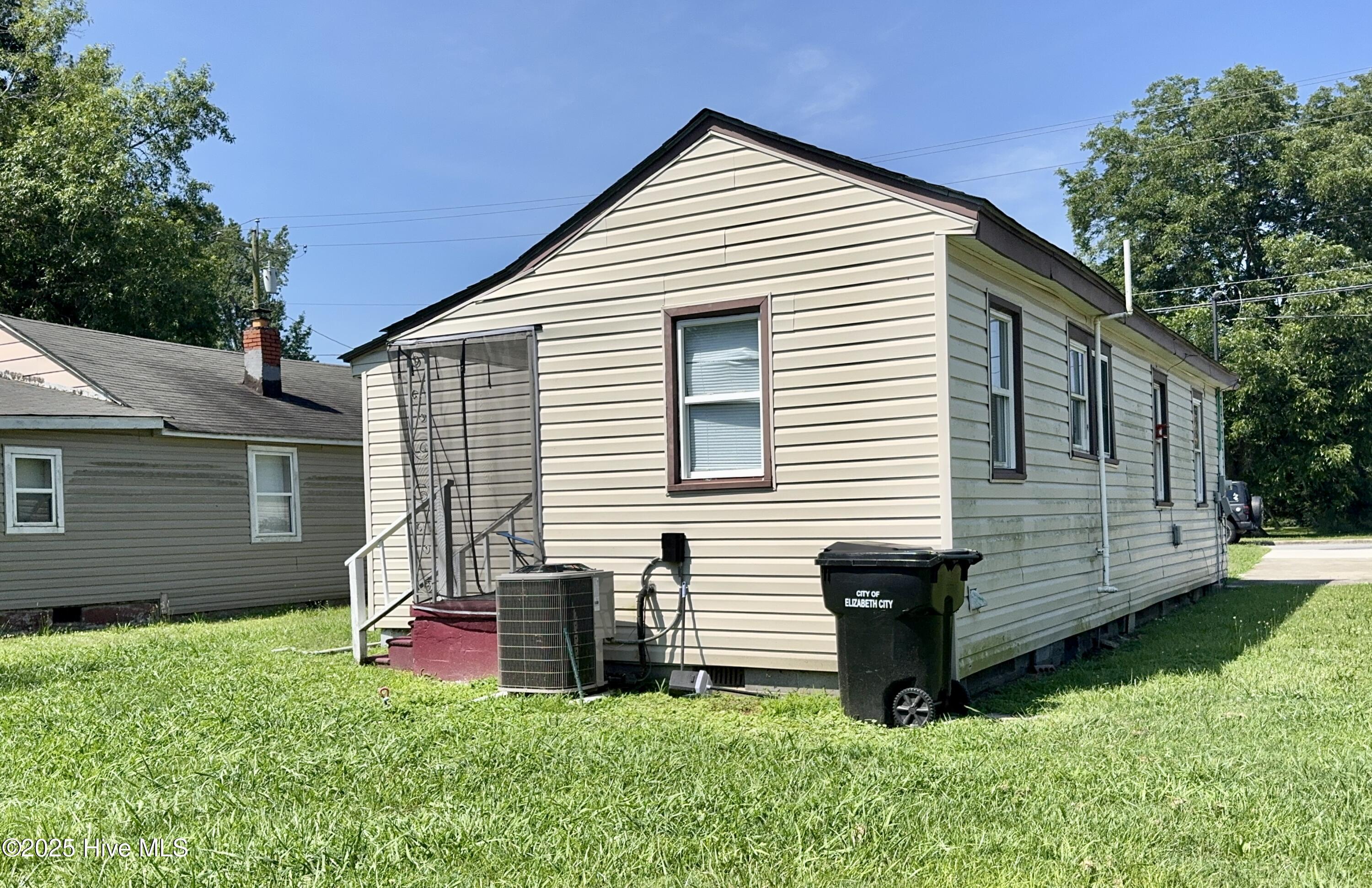 Property Photo:  616 Cardwell Street  NC 27909 