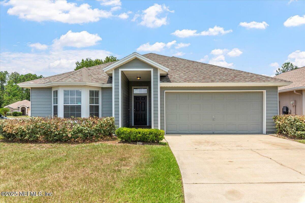 Property Photo: 700 Scarlet View Court FL 32073