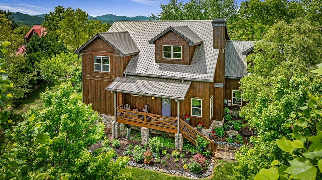 Property Photo:  45 Village Loop  GA 30512 