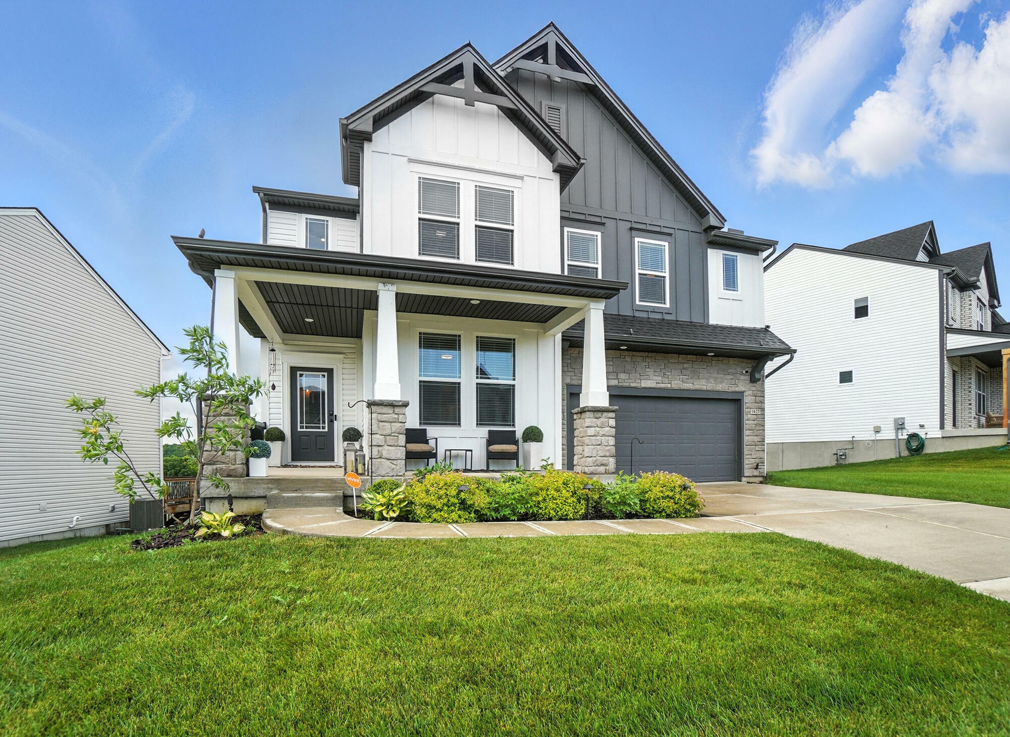 Property Photo: 1427 Rosewynne Way KY 41051