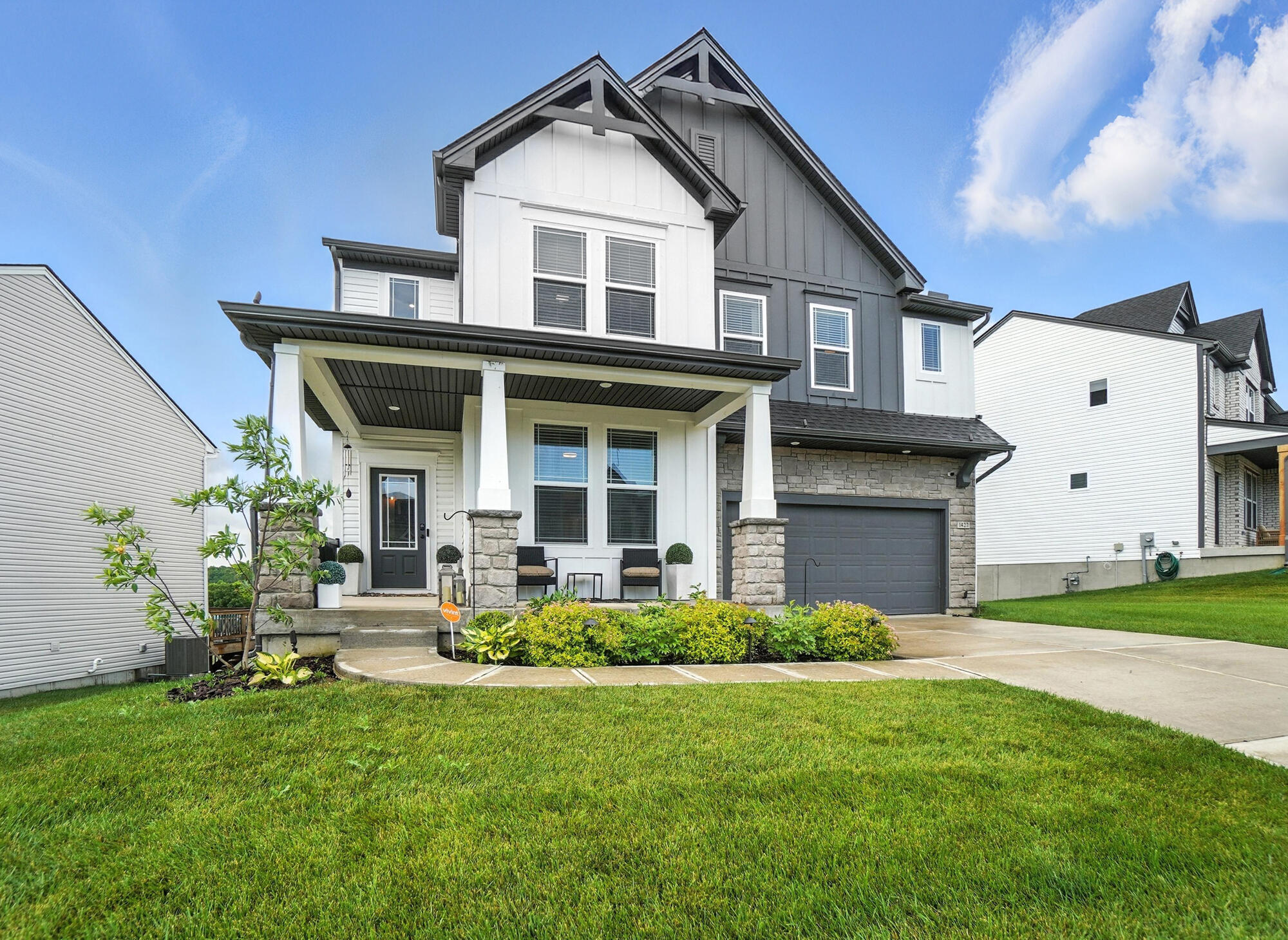 Property Photo: 1427 Rosewynne Way KY 41051