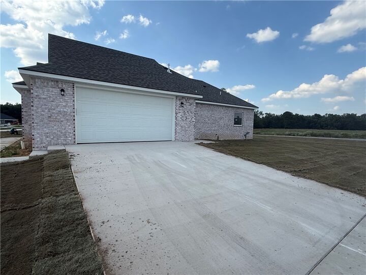 Property Photo:  1409 Latium Street  AR 72761 