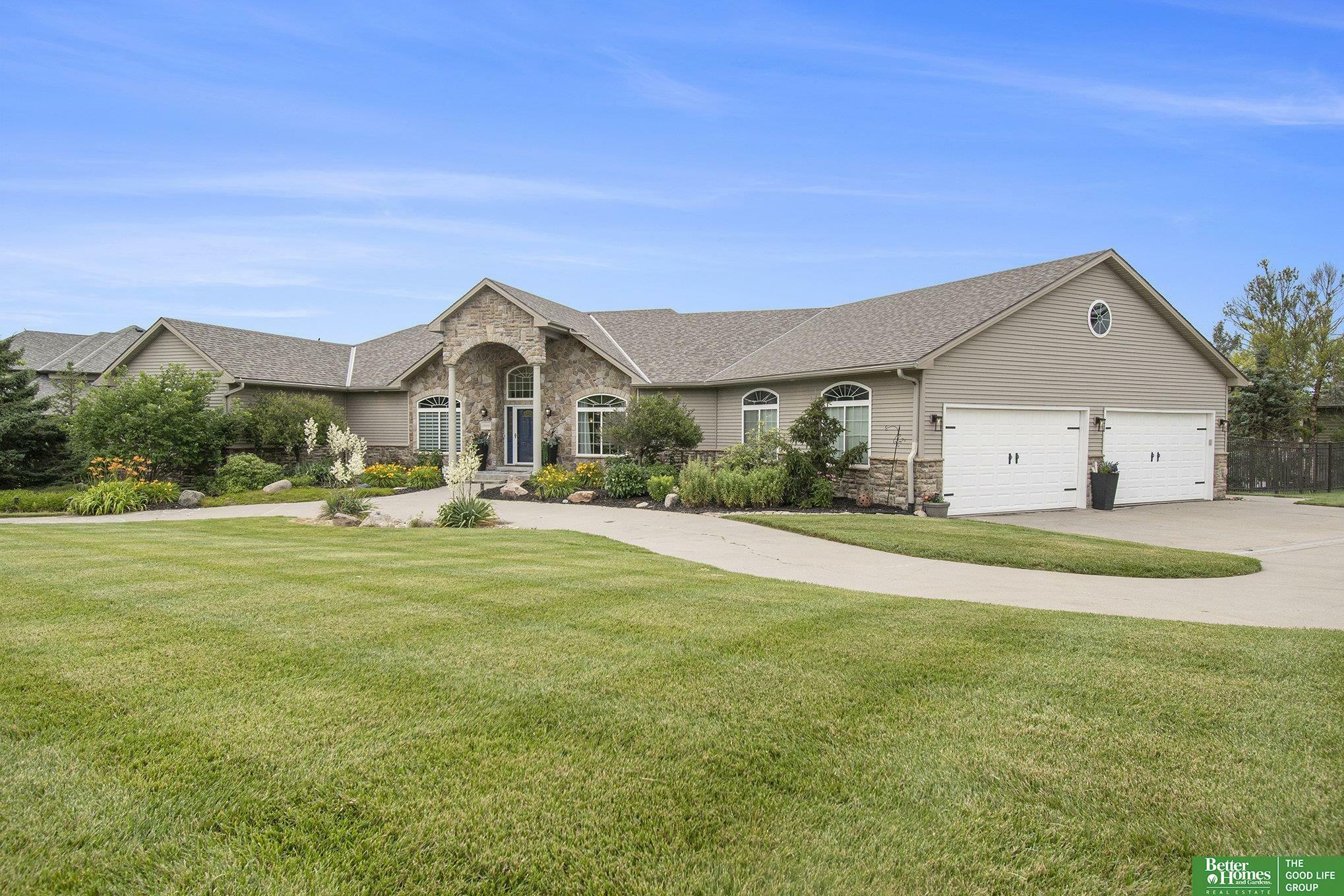 Property Photo: 17808 S Reflection Avenue NE 68007