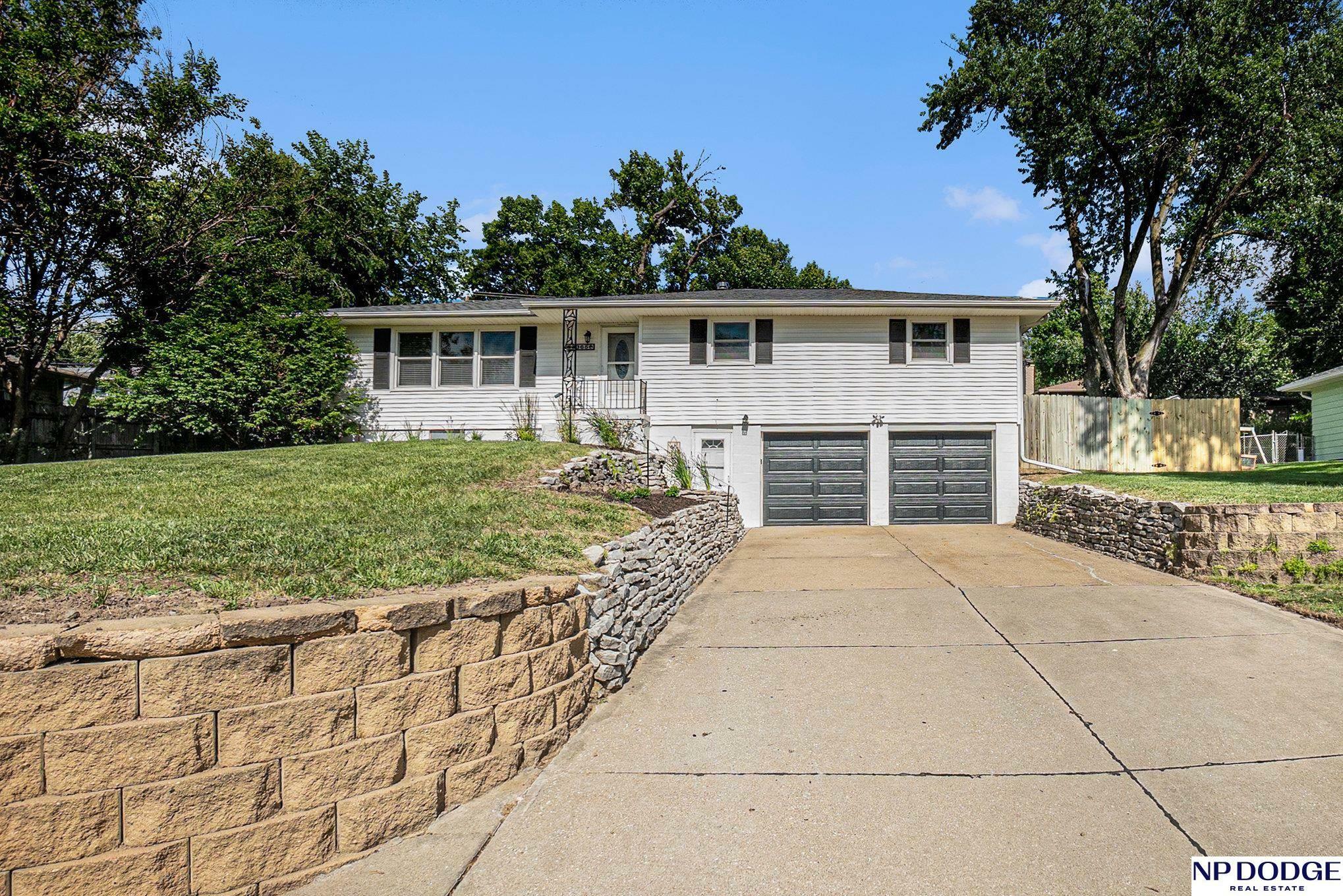 Property Photo:  3365 S 108 Street  NE 68144 
