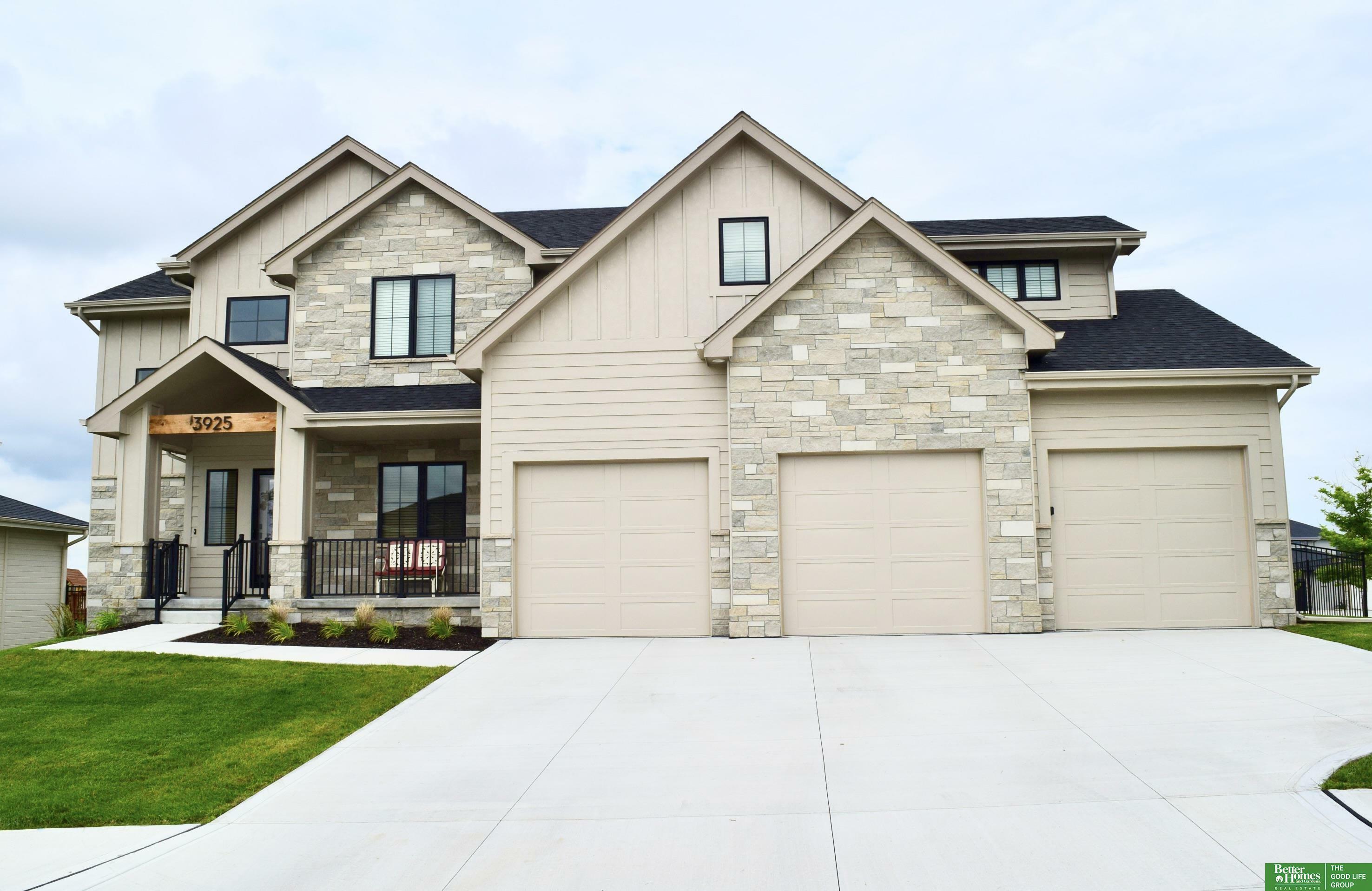 Property Photo: 3925 S 211 Street NE 68022