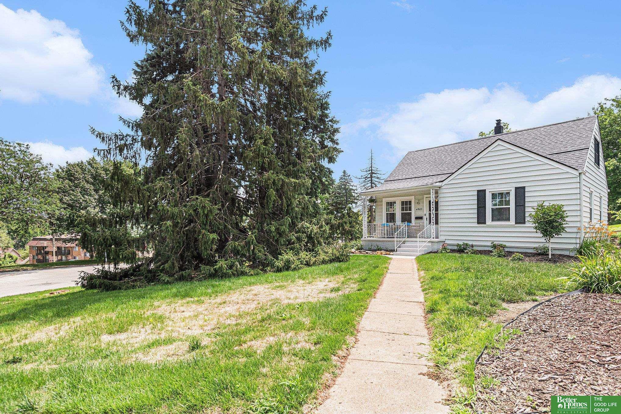 Property Photo: 4805 N Franklin Street NE 68104