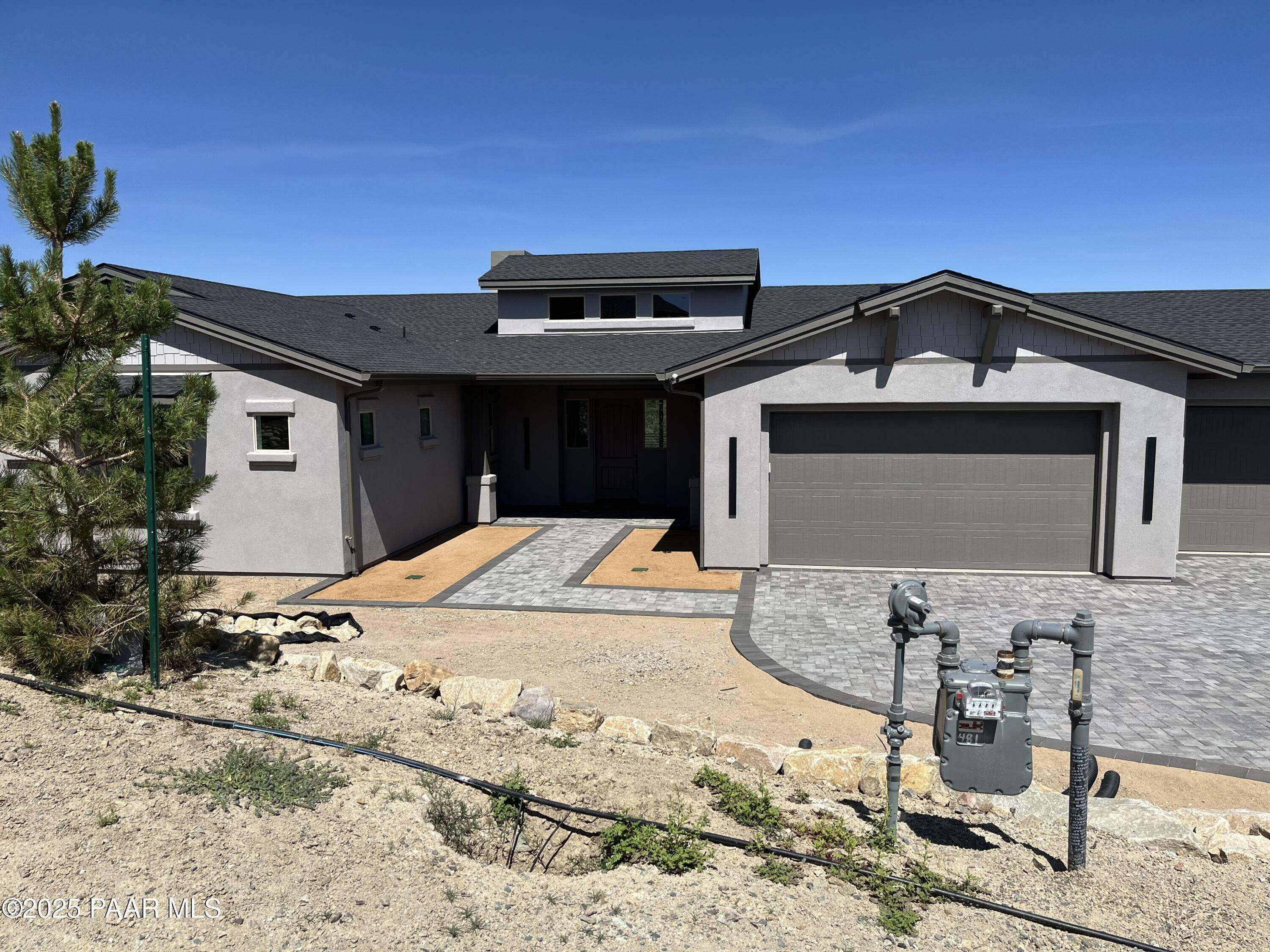 Property Photo:  481 W Palmer Place W  AZ 86303 