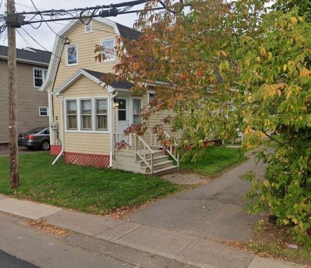 9 Summer Street  Charlottetown PE C1B 0A9 photo