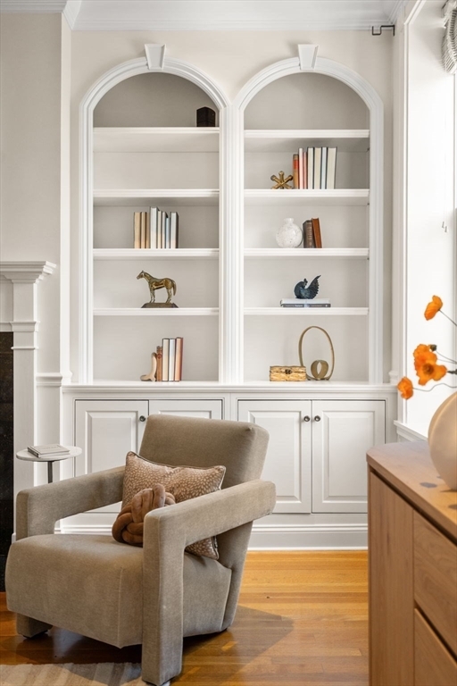 Property Photo: 151 Beacon Street 4 MA 02116