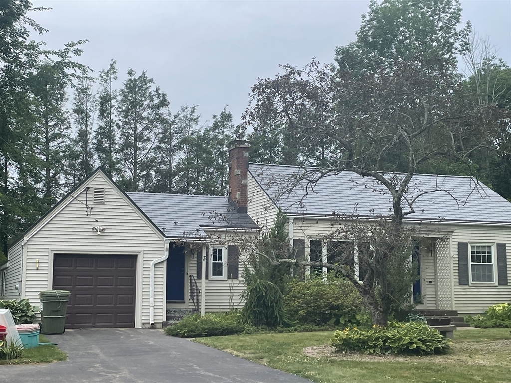 Property Photo: 3 Paxton Rd MA 01562