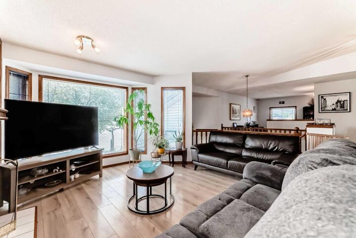 Property Photo: 68 Harvest Oak Way NE AB T3K 3Y2