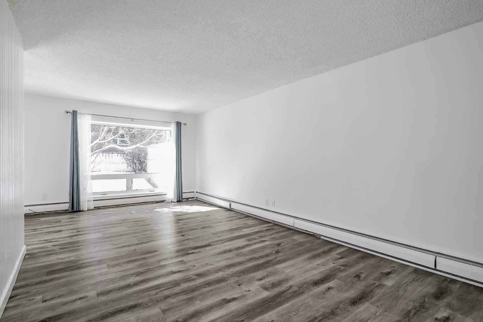 Property Photo: 6919 Elbow Drive SW 113 AB T2V 0E6