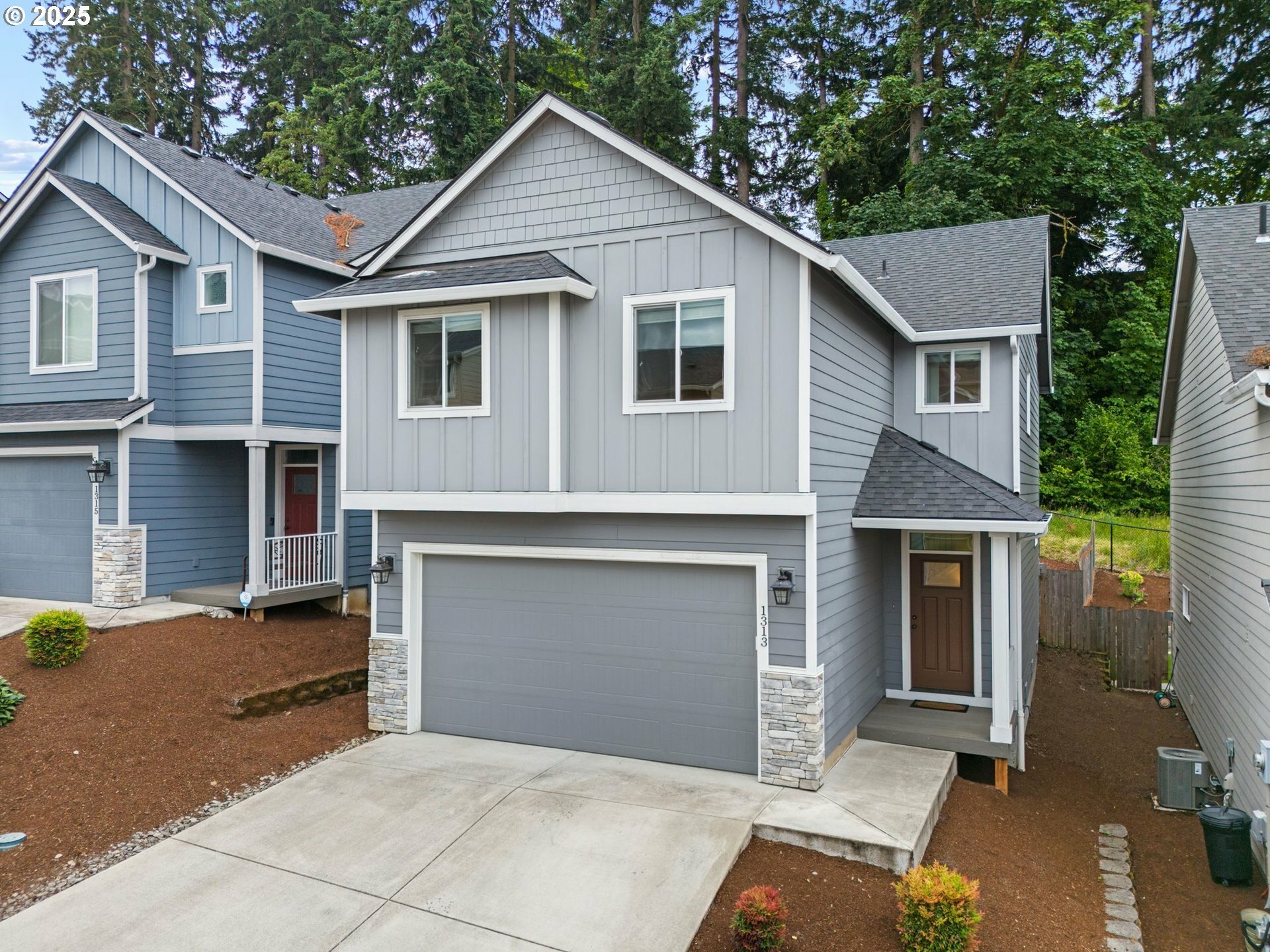 Property Photo: 1313 NE 70th St WA 98665