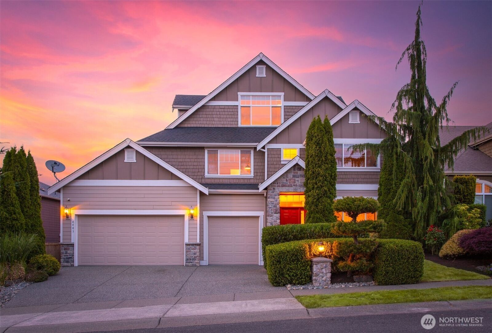 Property Photo:  4403  216th Place SE  WA 98021 