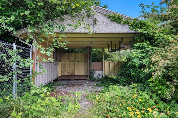 Property Photo:  2406  13th Street  WA 98312 