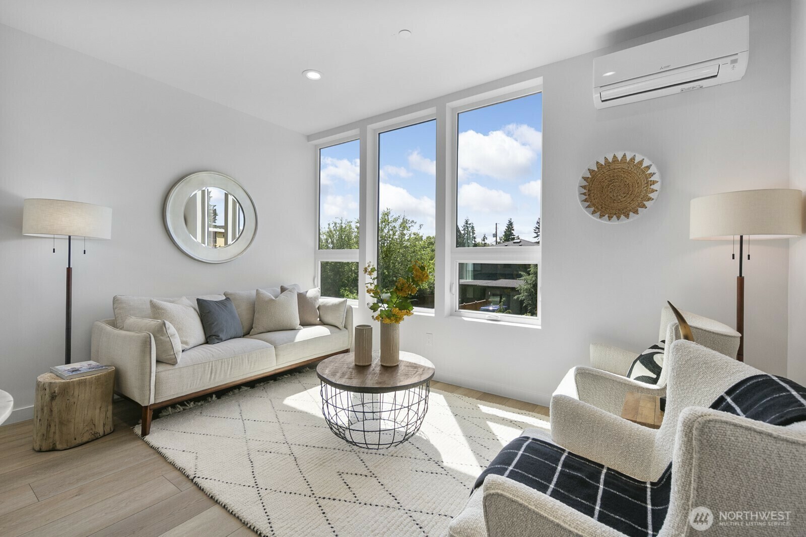 Property Photo: 8825 C Wallingford Avenue N WA 98103
