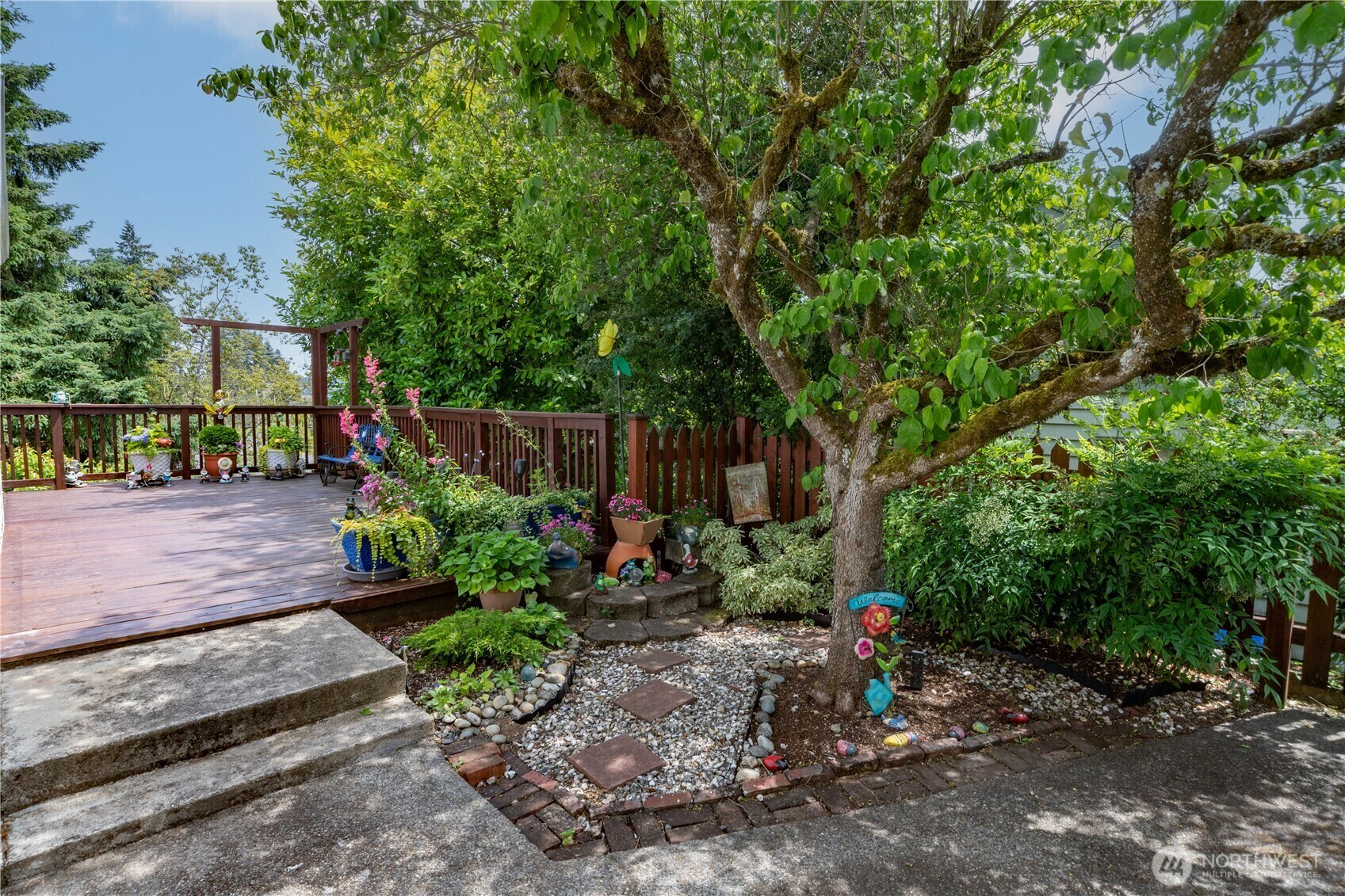 Property Photo: 1112 Evans Avenue W WA 98312