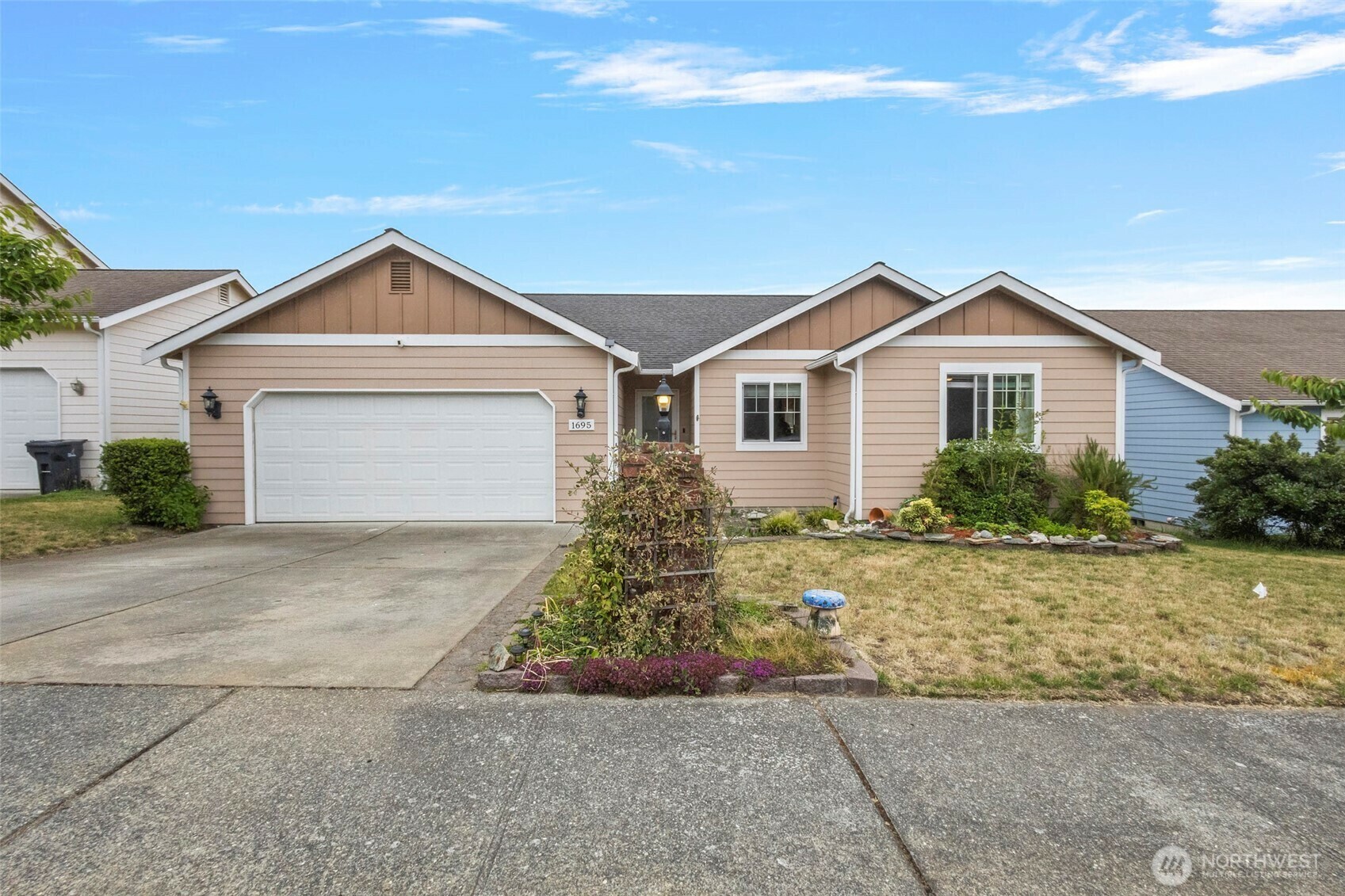 1695 NW Almond Loop  Oak Harbor WA 98277 photo